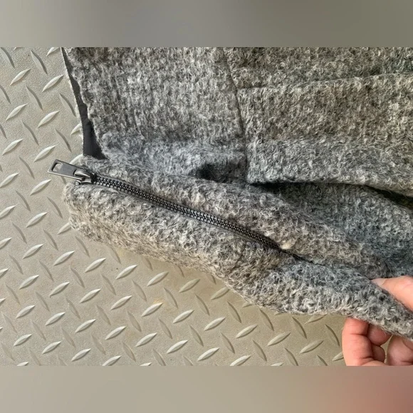 Gat rimon  elan mini skirt wool like material zipper size small fall boho classy - Picture 2 of 8